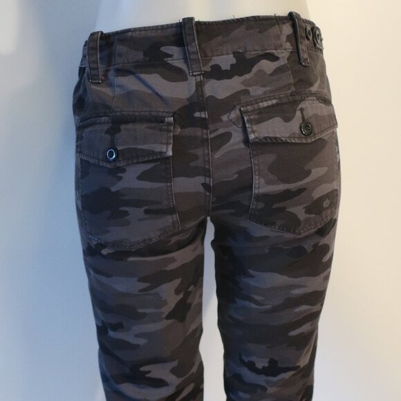 Womens G1 Goods Surplus Gray Black Camo Flat Front Chino Pants 2 * - Picture 8 of 13